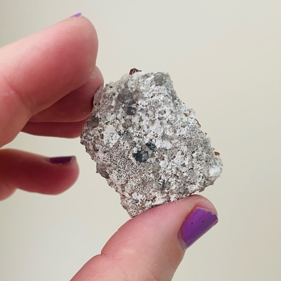 Garnet - Picture 9 of 9